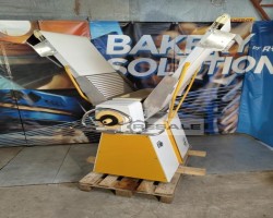 Maschine: RONDO SSO 675 Teig-Ausrollmaschine