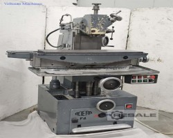 Maschine: ACIERA F4 Werkzeugfräsmaschinen