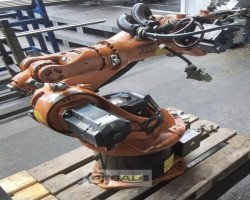 Maschine: KUKA KR 6 Industrieroboter