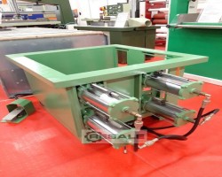 Maschine: OMW VALENTINI 700 Grubenklemme für Stühle