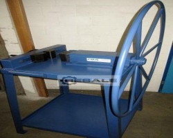 Maschine: MSW AM3001 Richtpresse für Profileisen