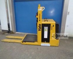 Maschine: YALE MO-10EAC Mittelhub Kommissionierer