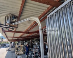 Maschine: KAHL + SCHLICHTERLE Airclean 6000 Rotierender Flaschentisch vor dem Flaschenreiniger