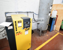 Maschine: KAESER SK25 Schraubenkompressor mit Tank Trockner