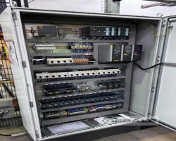 Maschine:   Rollenbahnen mit Antrieb