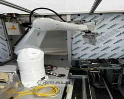 Maschine: STäUBLI TX90 Roboter