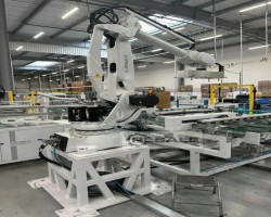 Maschine: COMAU NJ 110-3.0 Palettierroboter