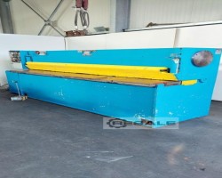 Maschine: PIESOK NTC 2500/4 B Tafelscheren
