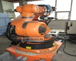 Maschine: KUKA Roboter KR 200comp Serie Industrieroboter