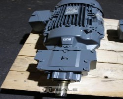 Maschine: SIEMENS FDU1703-2358222 2KJ3102-1FN23- Getriebemotor