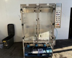 Maschine: RIGGS 1000 Füller mit drei Köpfen