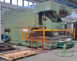 Maschine: RICHTER PEKR 400 Exzenterpressen