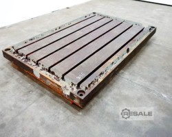 Maschine:   T - Nuten Aufspannplatte