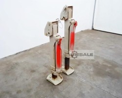 Maschine: ATLAS 074583 hydraulische Kranabstützungen