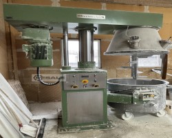 Maschine: HOFFMANN + PARTNER RWH 500/18,5/ FU Planetenmischer