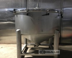Maschine:  500 Liter Behälter