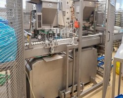 Maschine: FFFUVEILLE INDUSTRIE CREME COM¨POTE Oder anderes Gebäck