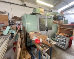 Maschine: VICTOR VCENTER 80 CNC Bearbeitungszentren