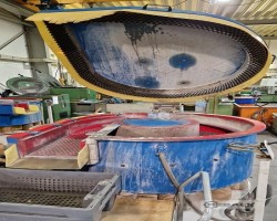 Maschine: WALTHER TROWAL CB 200 Gleitschleifmaschinen