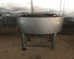 Maschine:  Inhalt 450 Liter Schmelzbehälter