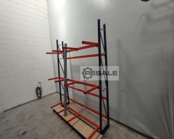 Maschine:  vertical, 2360 x 1000 x 3050 mm (BxTxH) A-Regal