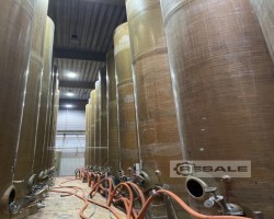 Maschine: STAFFELSTEIN P76 with 100 m³ stehender GFK Tank