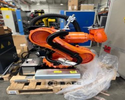 Maschine: KUKA KR160 R1570 Nano Industrieroboter