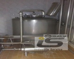 Maschine:   vertikaler Edelstahltank