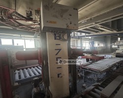 Maschine: ROBUS RB75 Palettierroboter