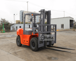 Maschine: CUMMINS Diesel 8T Gabelstapler