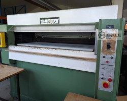 Maschine: J. SANDT 8960  / 310582 Stanzmaschinen