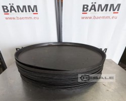 Maschine:   Schwarz-Pizzablech