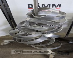 Maschine:   verschieden Tortenringe