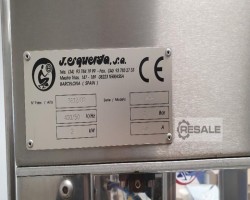 Maschine: J.ESQUERDA MCA Abfüll- und Verschliessmaschinen