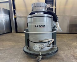 Maschine: NILFISK GB 726 Vakuumsauger