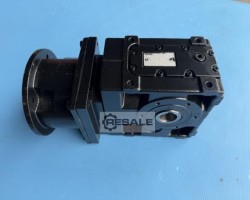 Maschine: LENZE GKS04-3 N HBR 1C i=16,087 Getriebe