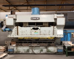 Maschine: IWK PEDA 160 Exzenterpressen