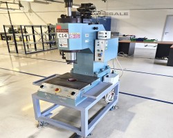 Maschine: ATSUGI AP-10-KL 10ton Hydraulische Pressen