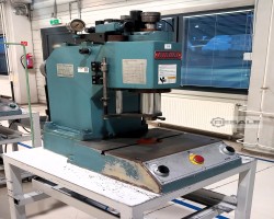 Maschine: ATSUGI AP-5-KL 50KN 5ton Hydraulische Pressen