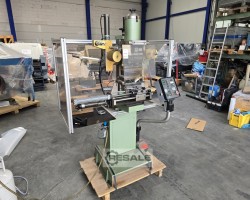 Maschine: GIULIANELLI GPU-S halbautomatische Heissprägepresse