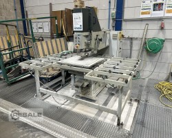 Maschine: BAVELLONI  Glasbohrer mit Tisch