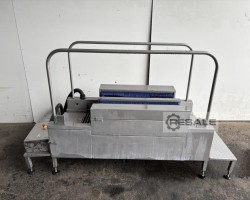 Maschine: UNITECH Boot wash station 