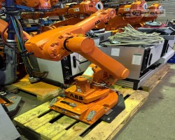 Maschine: ABB ROBOTICS IRB 1600 8/1.45 IRC5 M2004 Industrieroboter