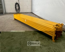 Maschine: UNIPAL lichte Weite: 1.800 mm Palettenregale