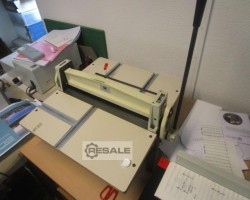Maschine: O.M. MARINER 50 CM Hand riller- & Performierer