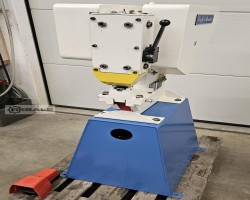 Maschine: MUBEA KL 30 Lochstanzen