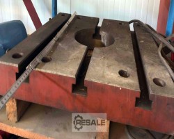 Maschine:  600x600 Pressentisch