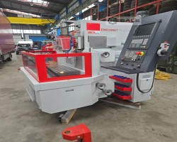 Maschine: EMCO Emcomat FB-450 MC CNC Fräsmaschinen