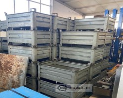 Maschine:   Stapelboxen