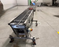 Maschine:   Edelstahlförderband